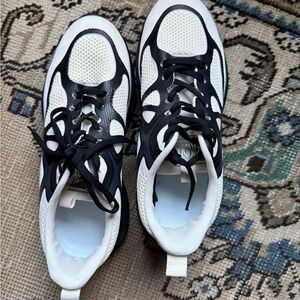 Stylish Black and ivory platform Sneakers